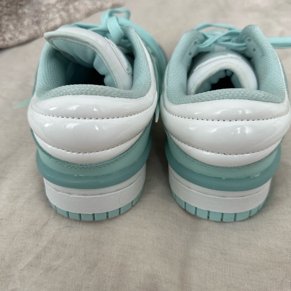 Nike women’s low Dunk Fresh Teal and White Sneakers - Picture 6 of 7